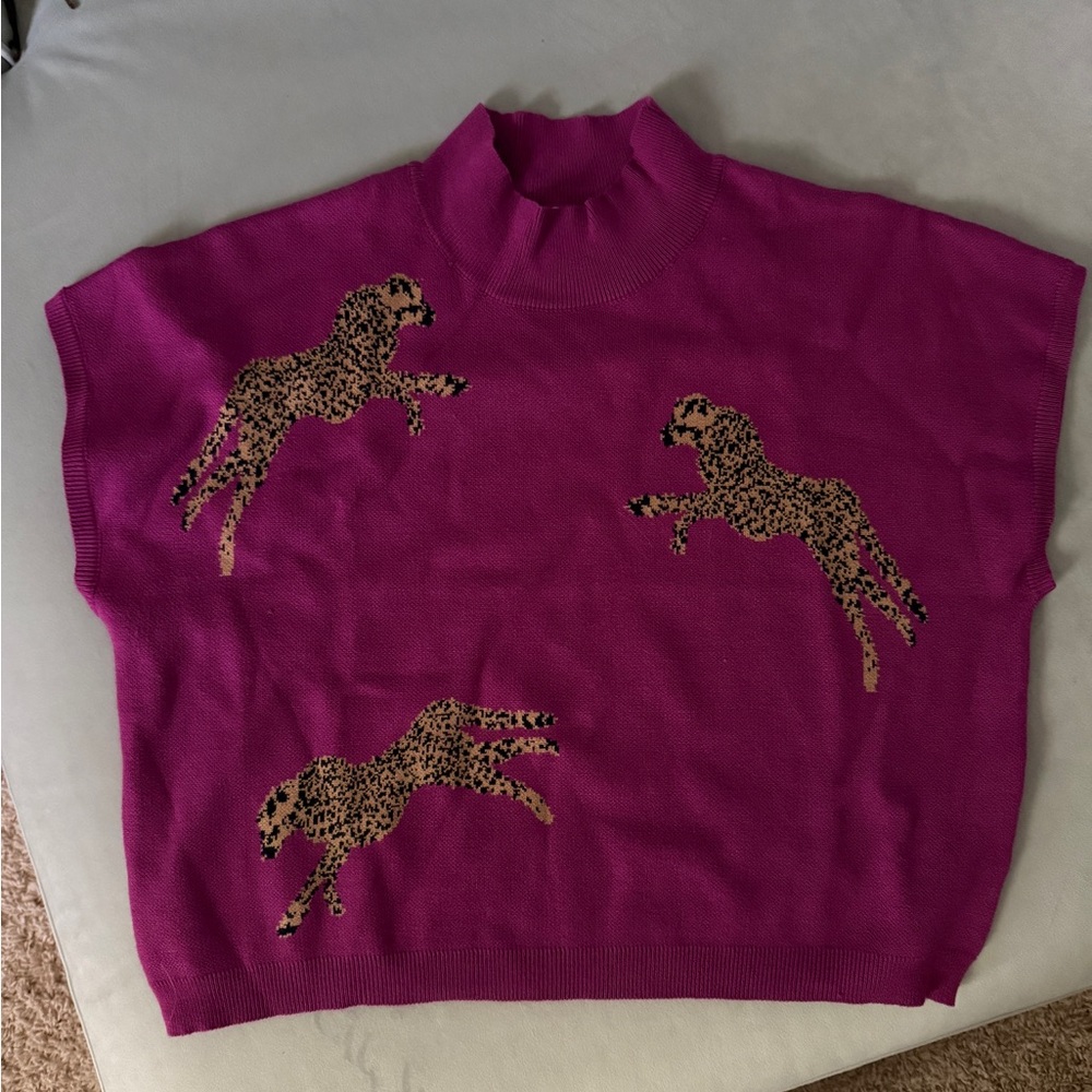 Vestique Purple Leopard Print Women's Sweater